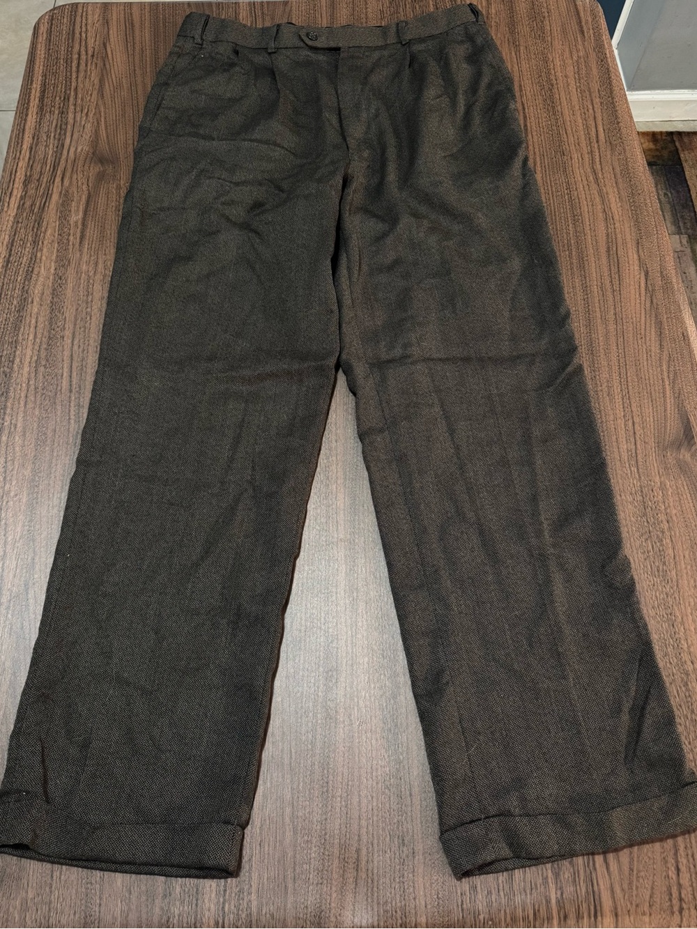 Adjusto-Fit Men's Dark Gray Solid Casual Pants Straight Leg Flat Front 36